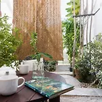 Hotel Altanure Almatere - Food Forest Boutique