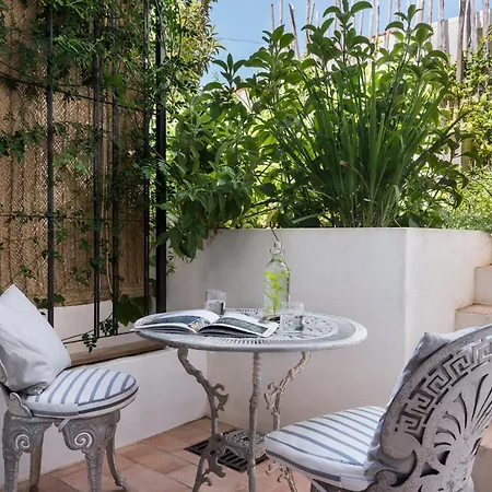 Altanure Almatere - Food Forest Boutique Stay *