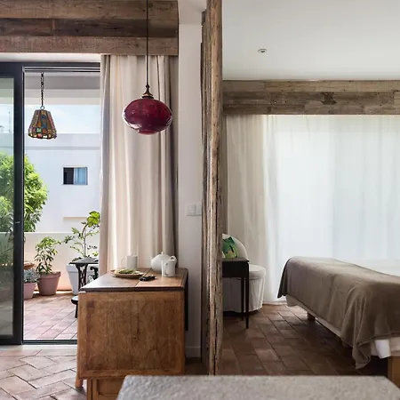 Altanure Almatere - Food Forest Boutique Hotel *