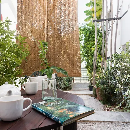 Hotel Altanure Almatere - Food Forest Boutique